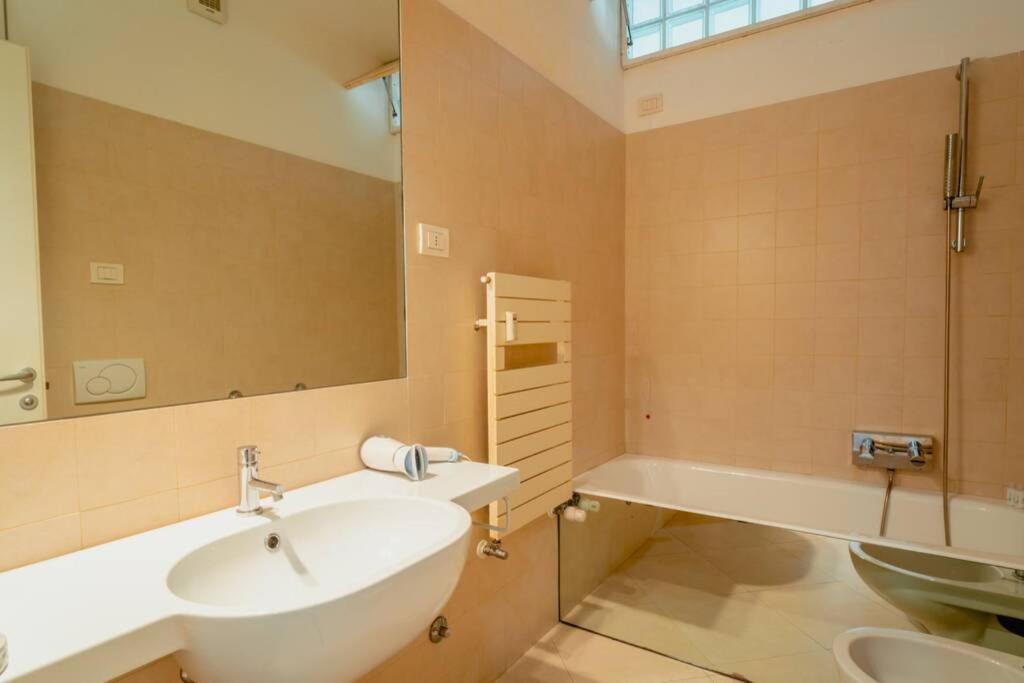 Grand Central Ventimiglia - Wifi & Parking Exterior photo